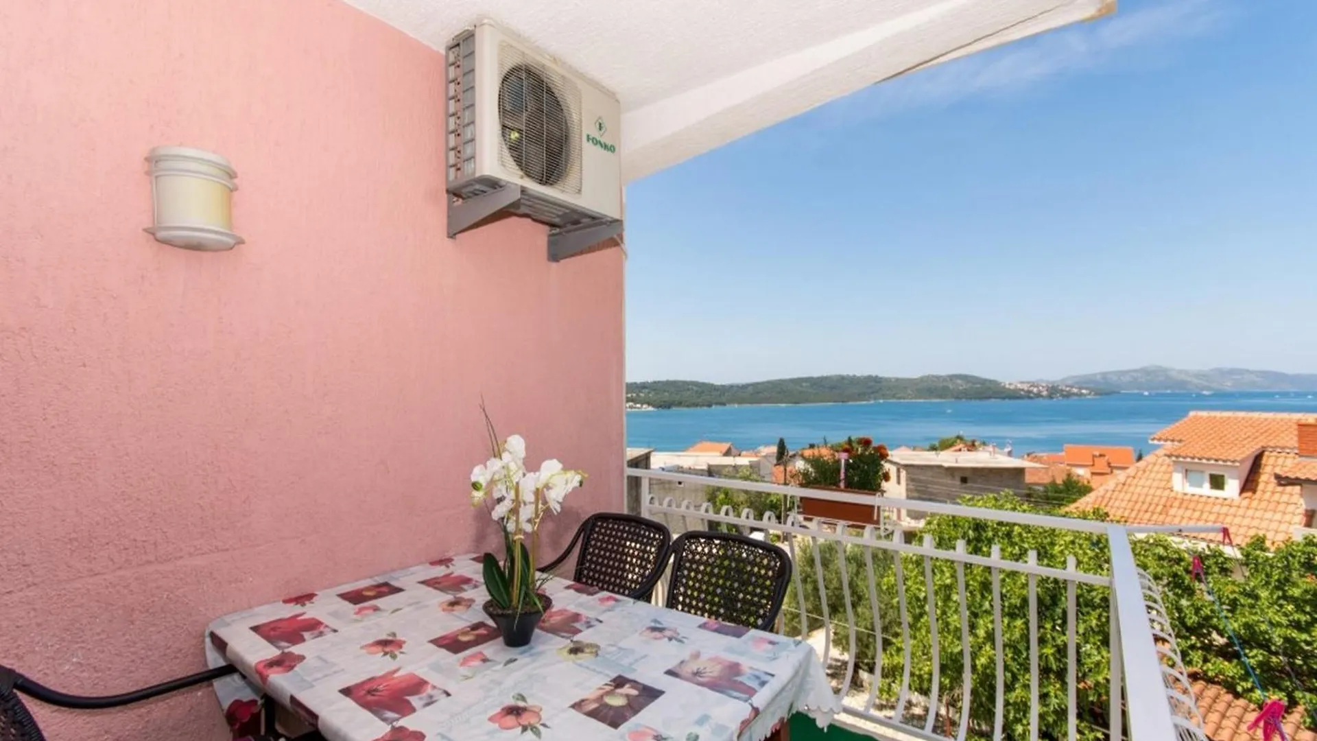 Villa Stil Trogir 0*,  Croatia